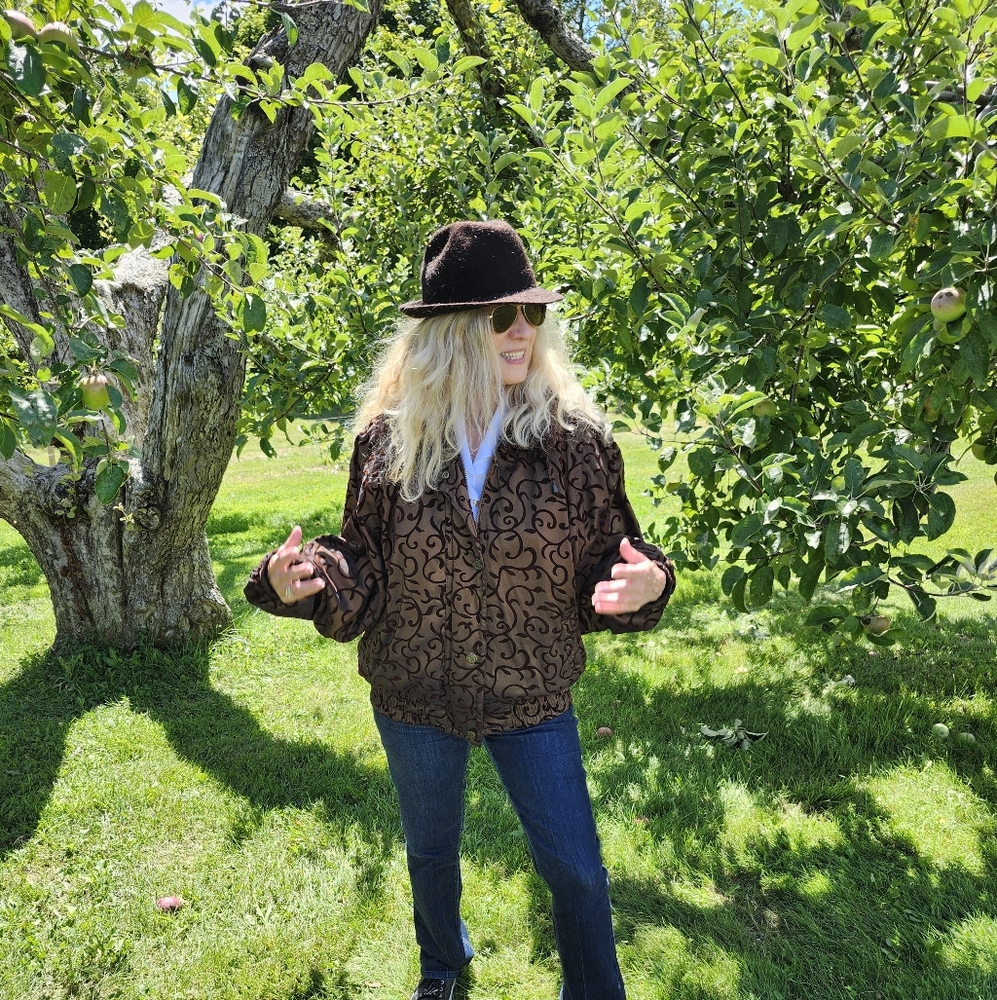 London Fog Vintage Ex Cond & Pro Cleaned Velvet/Satin Embroidered Jacket, M, $65
